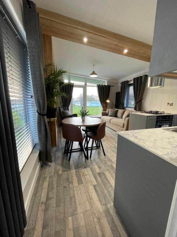 Belle Aire Holiday Park Хемсби Екстериор снимка